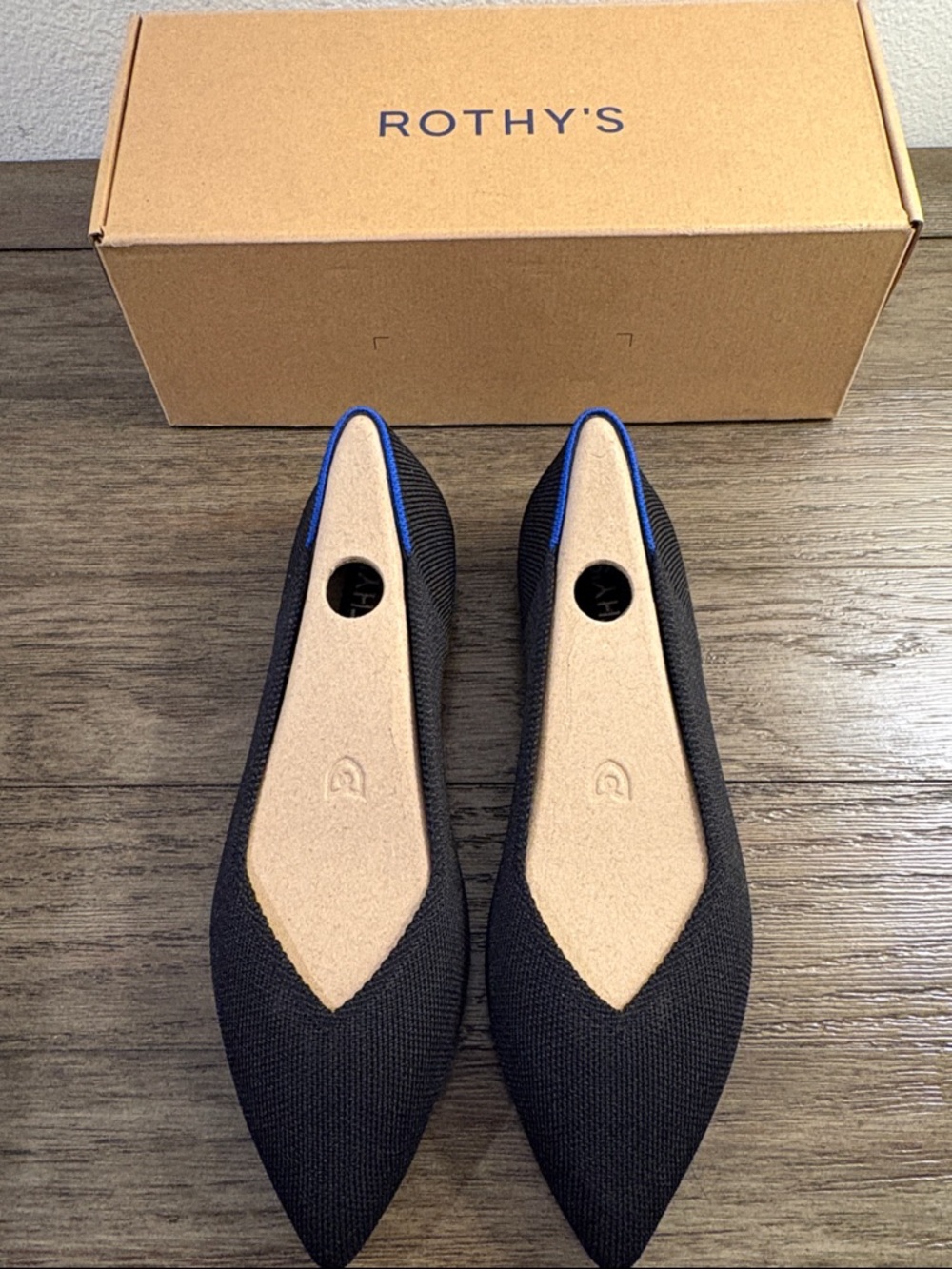 NIB [Rothy's] The Point II Flats Pointed Knit Flat Slip-On Shoes Black Women's 6 - Picture 7 of 13